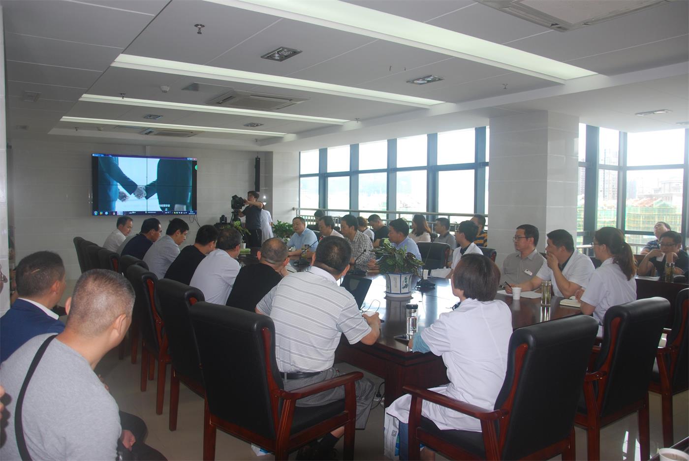 亚星yaxing221康复医学中心召开首届康复学术交流会